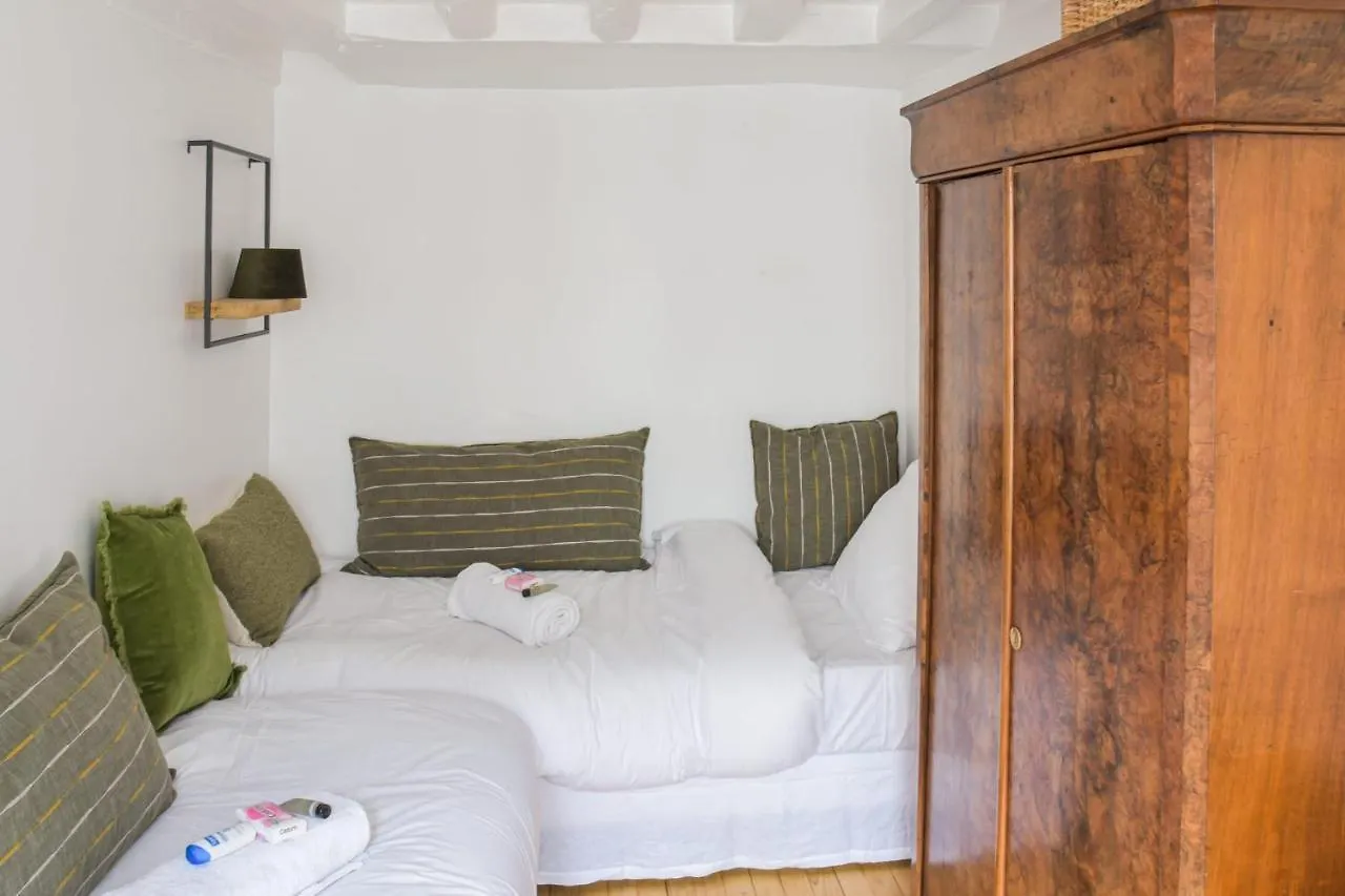 Exceptional Apartment In The Heart Of Paris - Welkeys 0*,  France